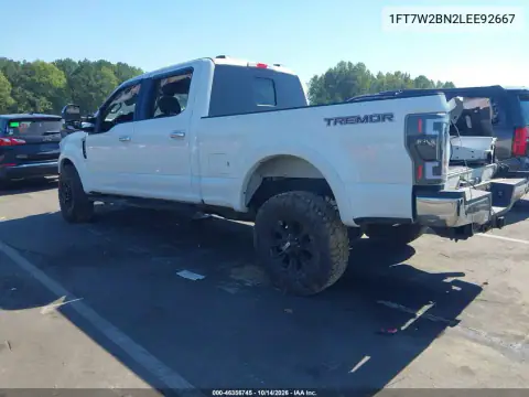 1FT7W2BN2LEE92667 — 2020 Ford F250, foto 3 de IAAI, Parte delantera
