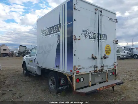 1FDRF3ATXFEC67282 — 2015 Ford F350, фото 3 з IAAI 20.10.2026, Передано на благодійність