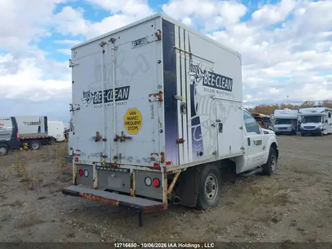 1FDRF3ATXFEC67282 — 2015 Ford F350, фото 4 з IAAI 20.10.2026, Передано на благодійність