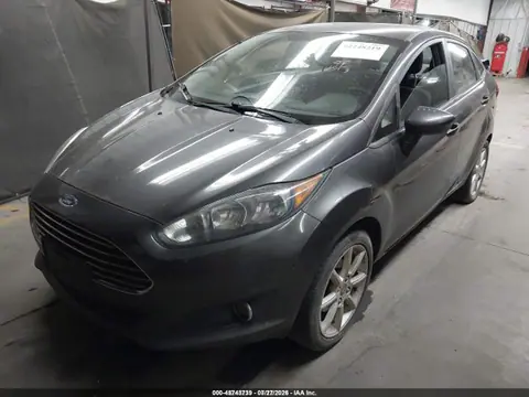 2019 Ford FIESTA SE VIN 3FADP4BJ2KM143404 фото 2