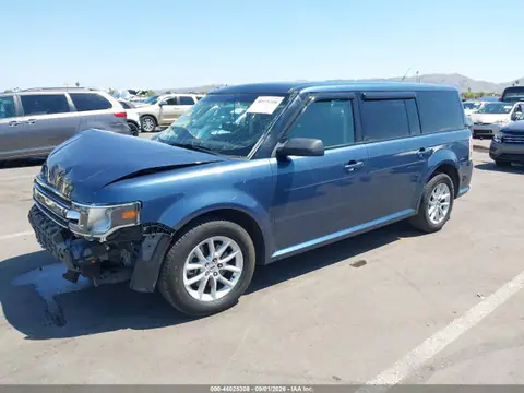 2FMGK5B85KBA30763 — 2019 Ford FLEX SE, foto 2 de IAAI 20.10.2026, Delantera derecha