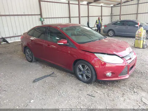 1FADP3F23EL204035 — 2014 Ford Focus SE, Передняя часть (Front End), фото до ремонта