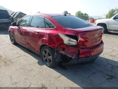 2014 Ford FOCUS SE VIN 1FADP3F29EL131950 фото 3