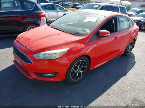 2015 Ford FOCUS SE VIN 1FADP3F23FL324404 фото 2