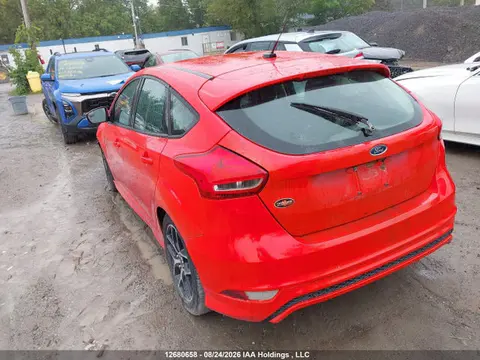2016 Ford FOCUS SE VIN 1FADP3K27GL334506 фото 3