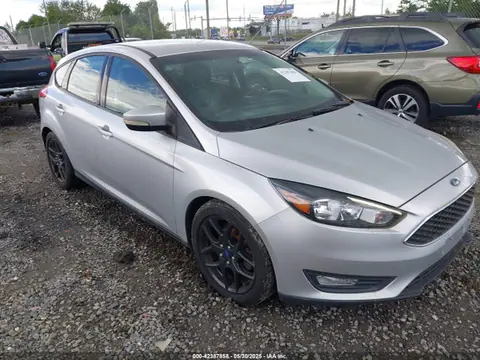 2016 Ford FOCUS SE VIN 1FADP3K29GL210401 фото 1