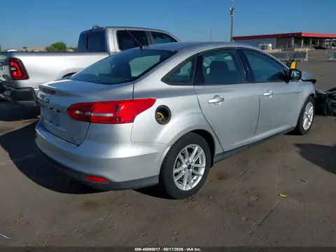 1FADP3F23GL250631 — 2016 Ford Focus SE, zdjęcie 4 z IAAI 20.10.2026, Przód
