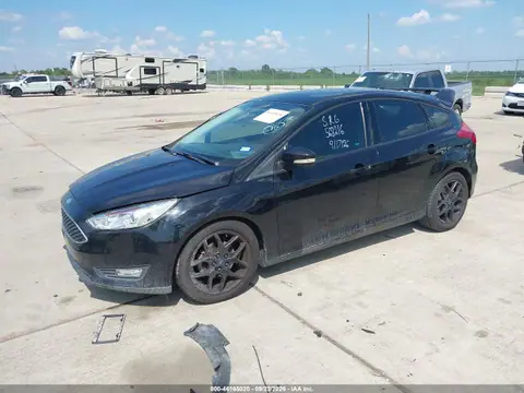 2016 Ford FOCUS SE VIN 1FADP3K25GL326470 фото 2