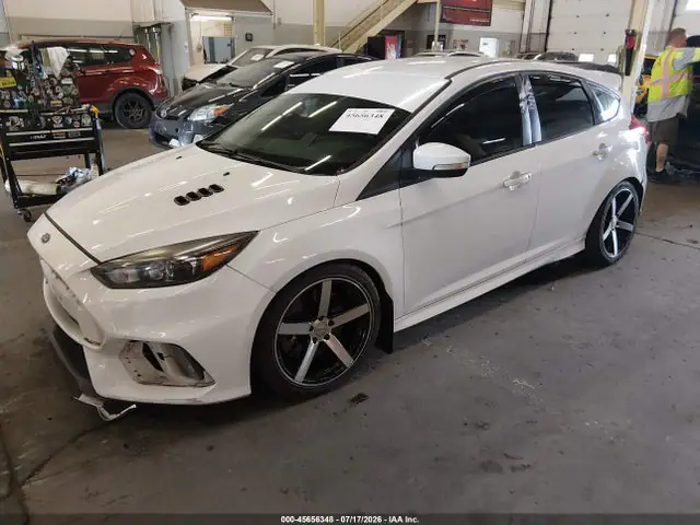 1FADP3L98HL322409 — 2017 Ford Focus ST, photo 2 from IAAI 15.10.2026, Front and rear
