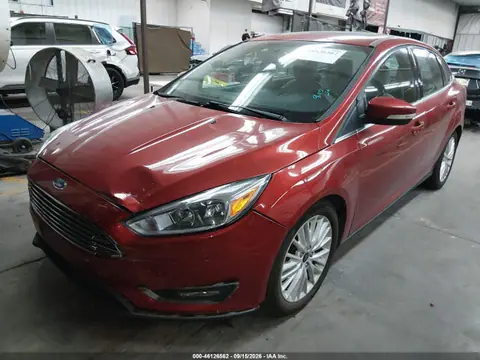 2018 Ford Focus Titanium VIN 1FADP3J25JL281006 фото 2