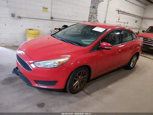 1FADP3F20GL289161 — 2016 Ford Focus, photo 2 from IAAI, Rear end
