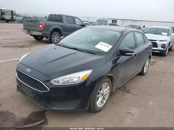 1FADP3F28GL238376 — 2016 Ford Focus, photo 2 from IAAI, Hail