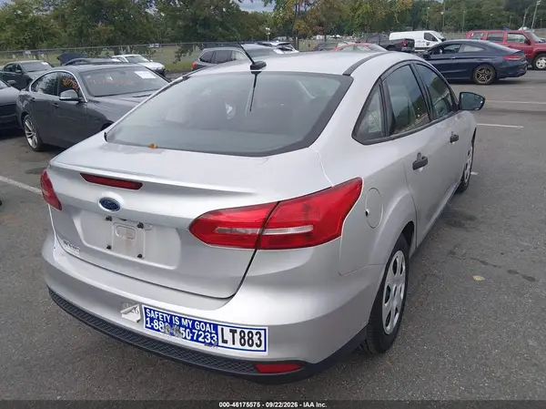 1FADP3E2XGL248232 — 2016 Ford Focus, фото 4 с аукциона IAAI 29.09.2026, Естественный износ