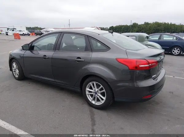 1FADP3F28GL319555 — 2016 Ford Focus, zdjęcie 3 z IAAI 14.10.2026, Prawy tył