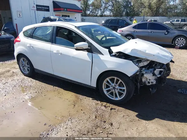 1FADP3K24GL213481 Ford Focus 2016 — повреждение Передняя часть, фото до ремонта
