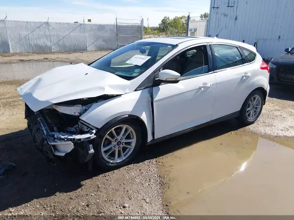 1FADP3K24GL213481 — 2016 Ford Focus, фото 2 с аукциона IAAI, Передняя часть