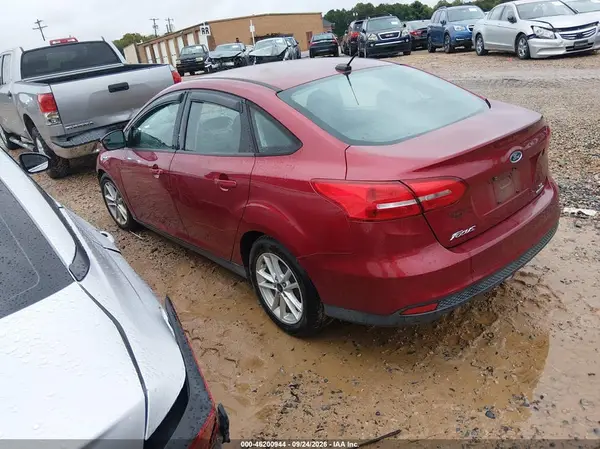 1FADP3F21GL393237 — 2016 Ford Focus, zdjęcie 3 z IAAI, Przód