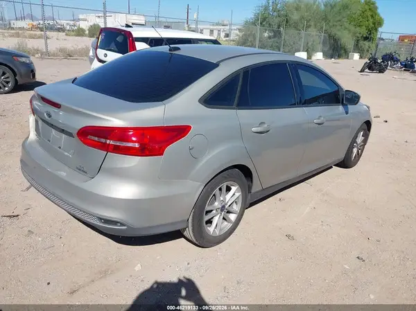 2016 FORD FOCUS VIN 1FADP3F22GL365446 фото 4