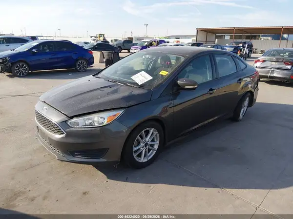 1FADP3F26GL331767 — 2016 Ford Focus, фото 2 с аукциона IAAI, Левый и правый бока