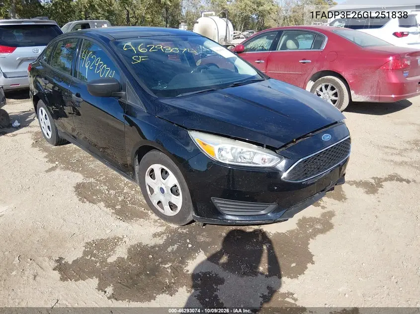 2016 Ford Focus S VIN 1FADP3E26GL251838 фото 2