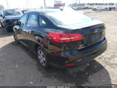 2016 Ford Focus S VIN 1FADP3E26GL251838 фото 4