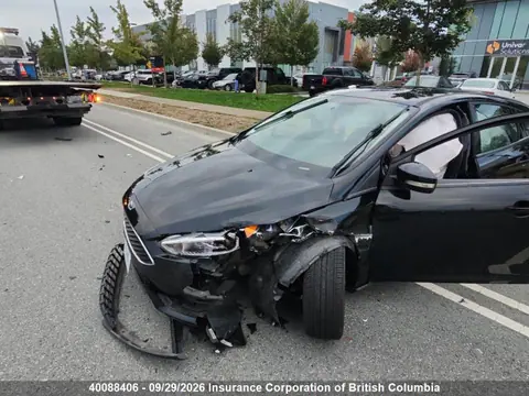 2017 Ford Focus VIN 1FADP3K23HL220486 фото 2