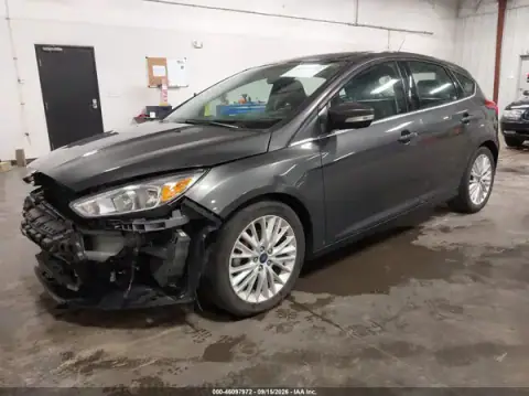 1FADP3N2XHL309791 — 2017 Ford Focus, photo 2 from IAAI, Front end