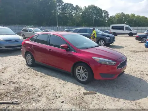 1FADP3F25HL282448 — 2017 Ford Focus, ბუნებრივი ცვეთა (Normal Wear & Tear), ფოტოები შეკეთებამდე