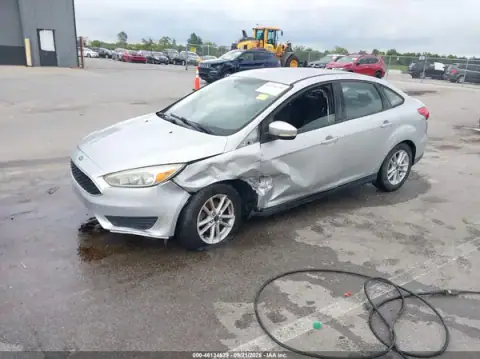 1FADP3F27HL286842 — 2017 Ford Focus, zdjęcie 2 z IAAI, Lewy bok