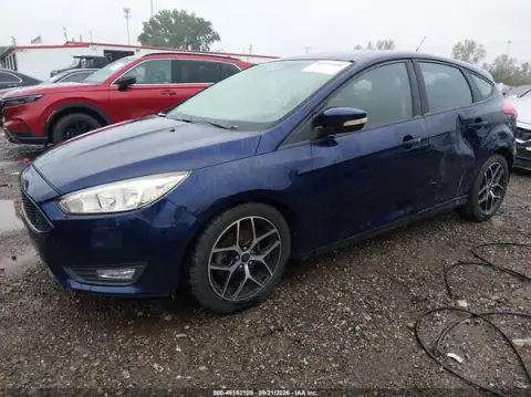 1FADP3M20HL309591 — 2017 Ford Focus, photo 2 from IAAI, Left side