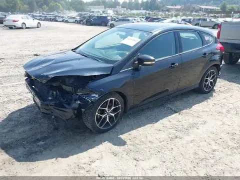 1FADP3M25HL226111 — 2017 Ford Focus, photo 2 from IAAI, Normal wear