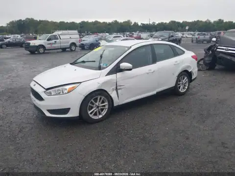 1FADP3F26HL278165 — 2017 Ford Focus, zdjęcie 2 z IAAI, Lewy bok