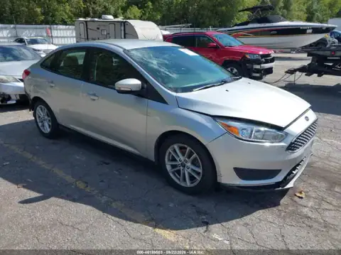 1FADP3F29HL324023 — 2017 Ford Focus, Parte trasera (Rear), fotos antes de reparar