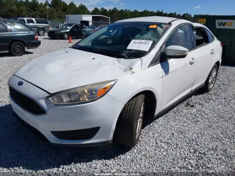 1FADP3F23HL331386 — 2017 Ford Focus, photo 2 from IAAI, Roof