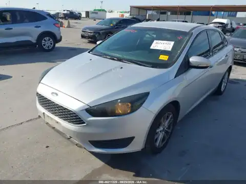 1FADP3F24HL266709 — 2017 Ford Focus, foto 2 de IAAI, Trasera derecha
