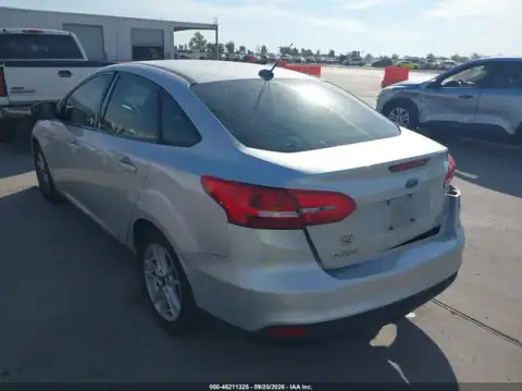 1FADP3F24HL266709 — 2017 Ford Focus, foto 3 de IAAI, Trasera derecha