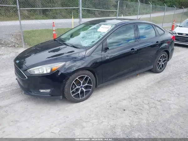 1FADP3H27HL337396 — 2017 Ford Focus, photo 2 from IAAI, Front end