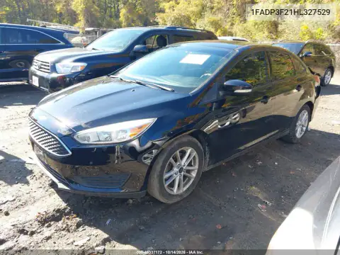 1FADP3F21HL327529 — 2017 Ford Focus, photo 2 from IAAI, Not reported