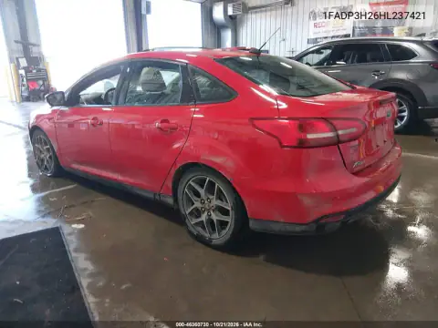 1FADP3H26HL237421 — 2017 Ford Focus, ფოტო 3, IAAI, დატბორვა