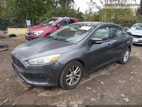 1FADP3F23HL232907 — 2017 Ford Focus, foto 3 de IAAI, Trasera derecha