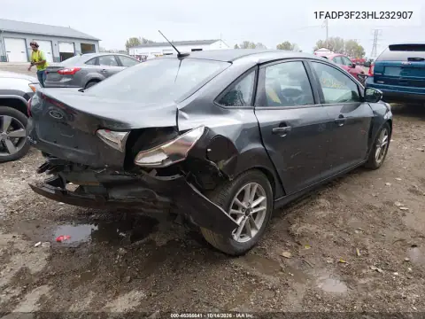1FADP3F23HL232907 — 2017 Ford Focus, foto 5 de IAAI, Trasera derecha