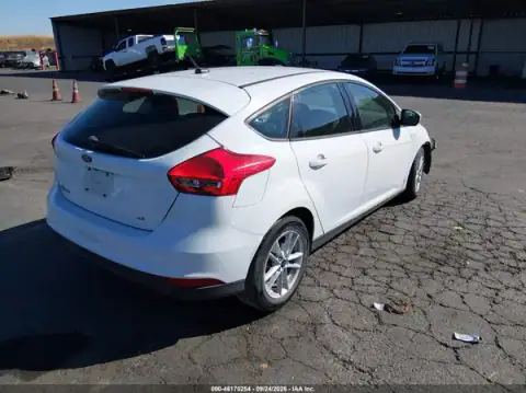1FADP3K22JL273458 — 2018 Ford Focus, foto 4 de IAAI, Parte delantera
