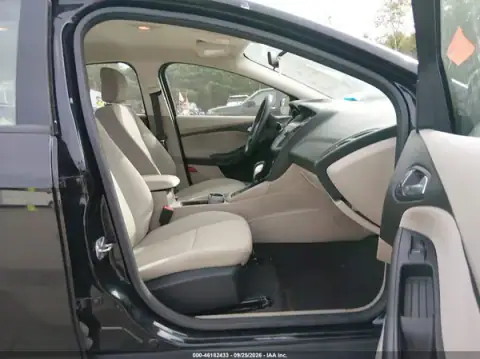 1FADP3F23JL273320 — 2018 Ford Focus, фото 4 з IAAI, Передня частина