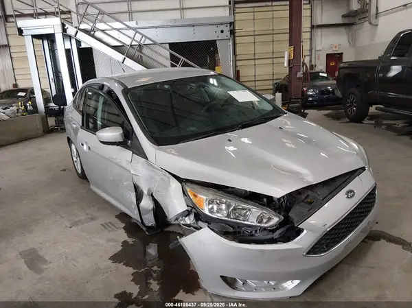 1FADP3F21JL288530 Ford Focus 2018 — повреждение Передняя часть справа, фото до ремонта