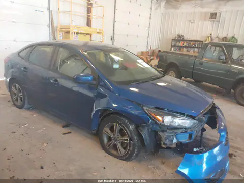 1FADP3FE6JL286427 — 2018 Ford Focus, Front end, before-repair photos