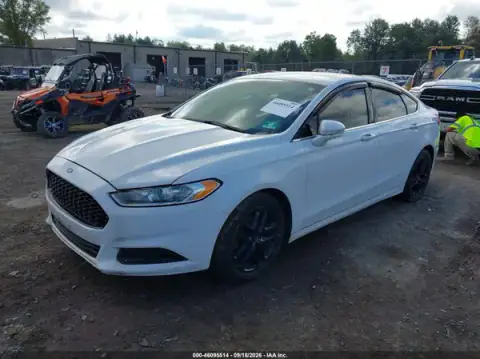 3FA6P0H73GR217596 — 2016 Ford Fusion, photo 2 from IAAI 22.10.2026, Normal wear