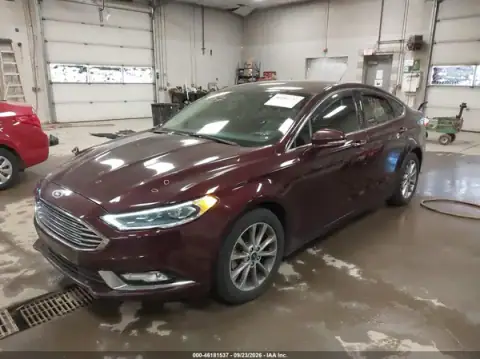 3FA6P0HD7HR372966 — 2017 Ford Fusion, photo 2 from IAAI, Right front