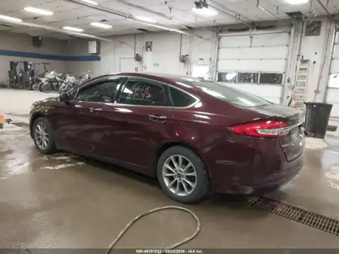 3FA6P0HD7HR372966 — 2017 Ford Fusion, photo 3 from IAAI, Right front