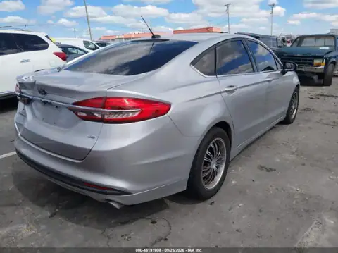 3FA6P0H75HR414075 — 2017 Ford Fusion, foto 4 de IAAI, Trasera izquierda