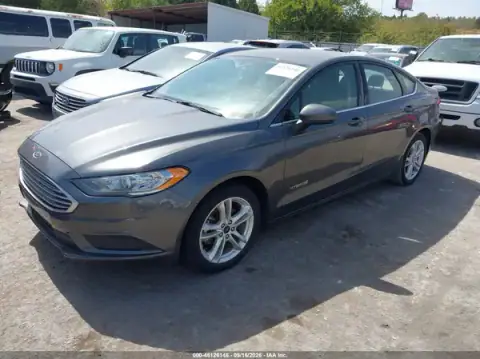 3FA6P0LU7JR209182 — 2018 Ford Fusion, фото 2 с аукциона IAAI 20.09.2026, Не указано